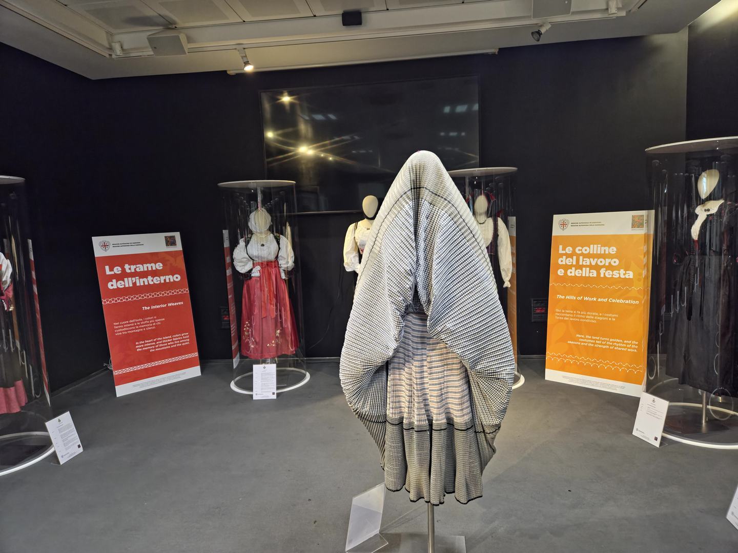 Trame di Sardegna, allestimento della mostra – foto 10
