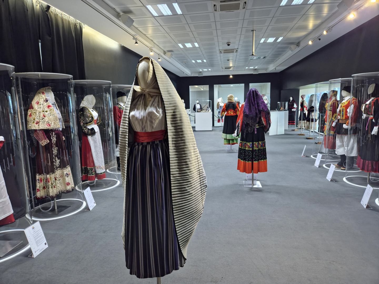 Trame di Sardegna, allestimento della mostra – foto 12