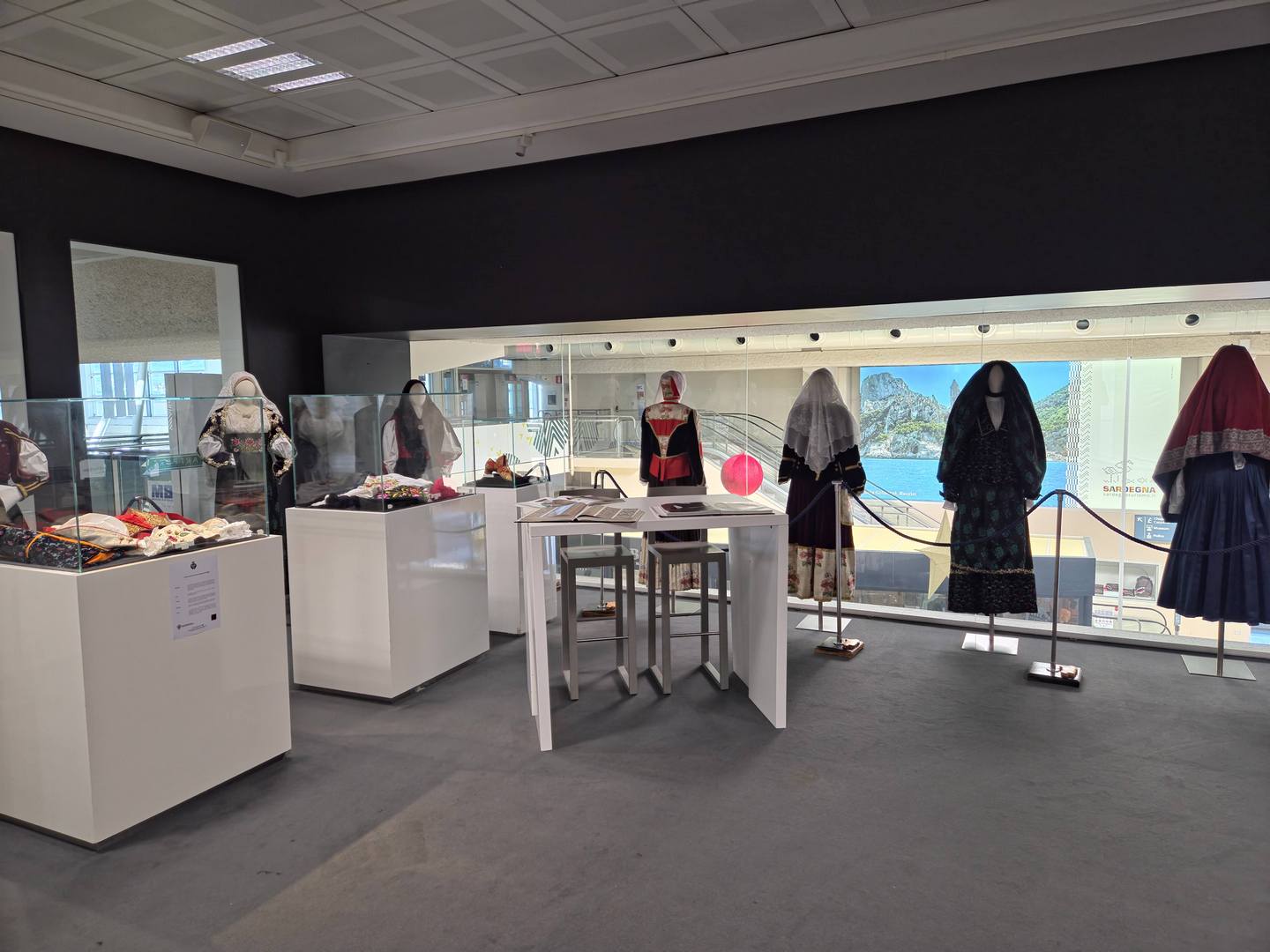 Trame di Sardegna, allestimento della mostra – foto 4